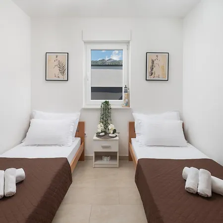 Zubak Ferienhaus *