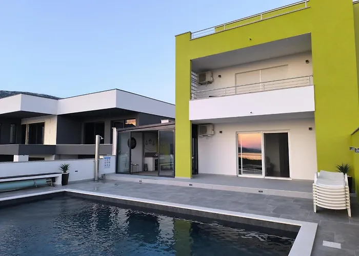 Casa de Férias Zubak Rovanjska